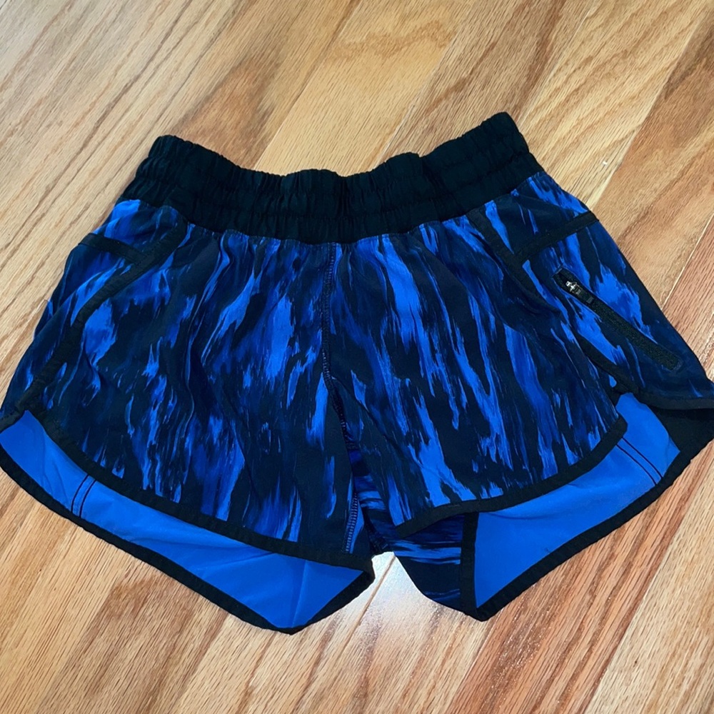 LULULEMON SHORTS 👟